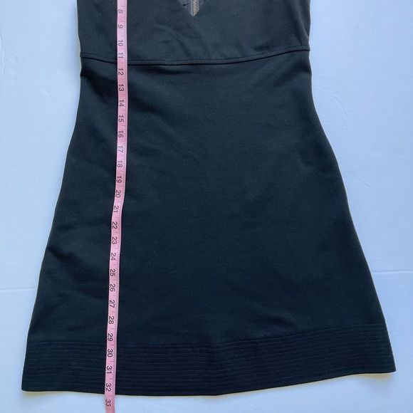 Express Black V Neck Sleeveless Mini Dress Size XS - Picture 9 of 9